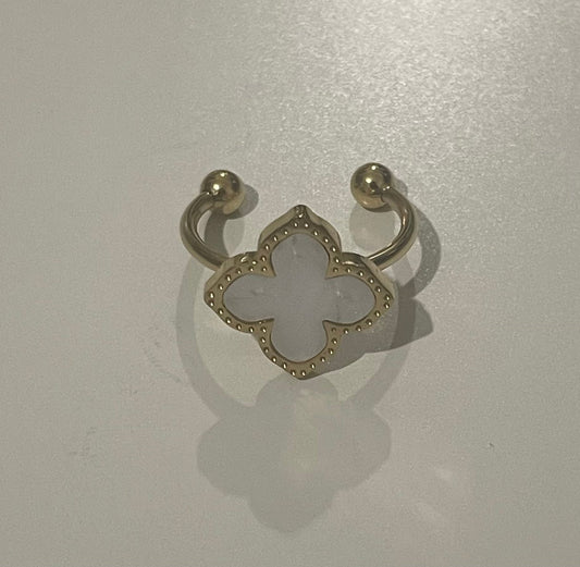 Mona Ring