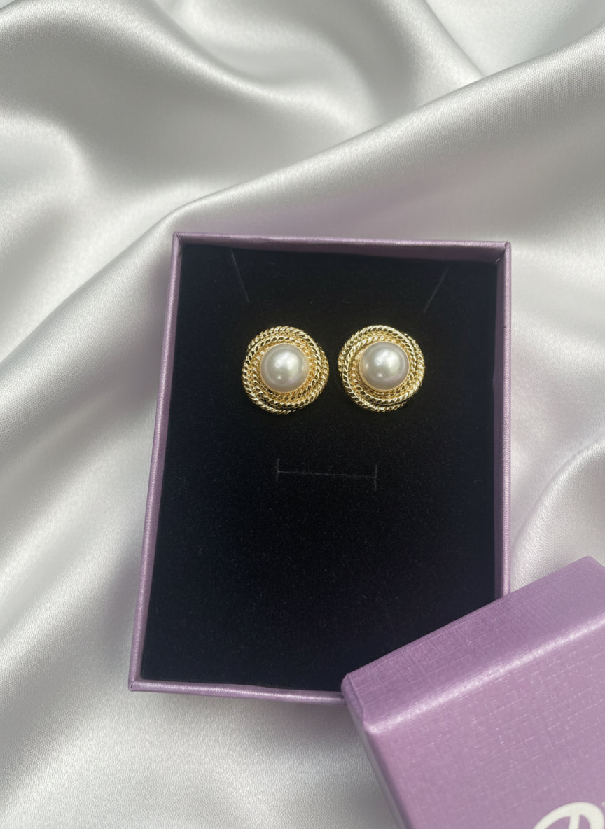 Bella Pearl Studs